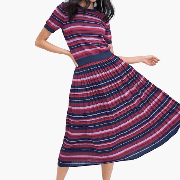 Kate Spade striped pleated skirt size Medium blue midi metallic
Banded waist - Picture 3 of 5